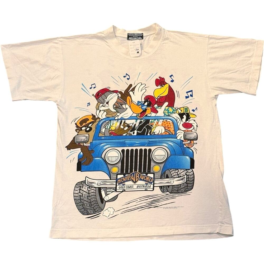 Vintage 90s Looney Tunes Characters in Jeep Movie World Australia 1997 Shirt Med